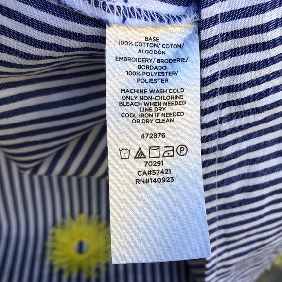 ๐บ Lou & Grey; Blue/White Striped Top w/Flowers S! - Picture 5 of 7